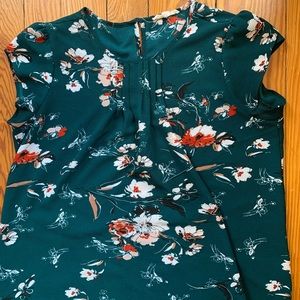 Callum tulip sleeve blouse from Stitch Fix.